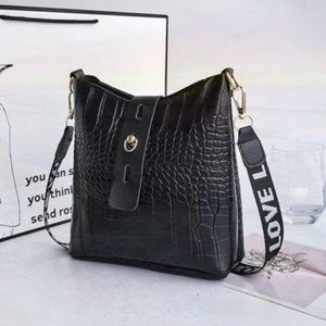 New Ladies Crocodile bucket bag Black 242